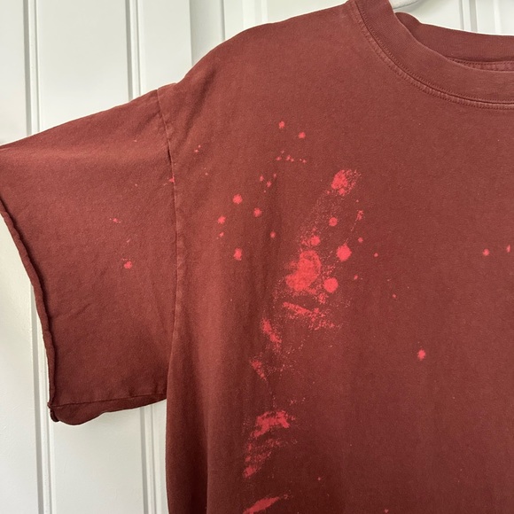 Pebby Forevee Basics Large Bleached Out Side Slit Tee in Color Brick red - Picture 4 of 5